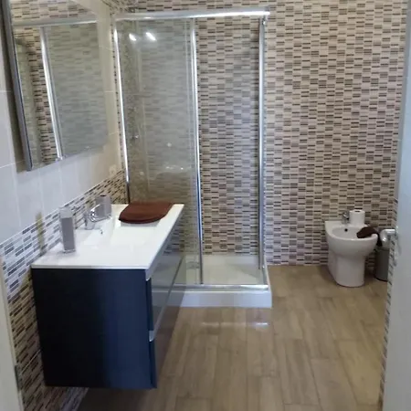 アパート Luminoso Con Terrazza......c.u......q2483 *