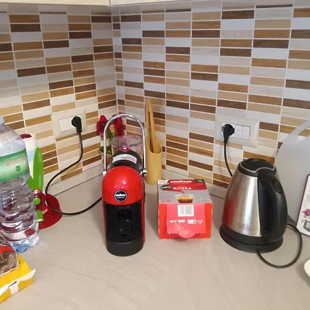 アパート Luminoso Con Terrazza......c.u......q2483