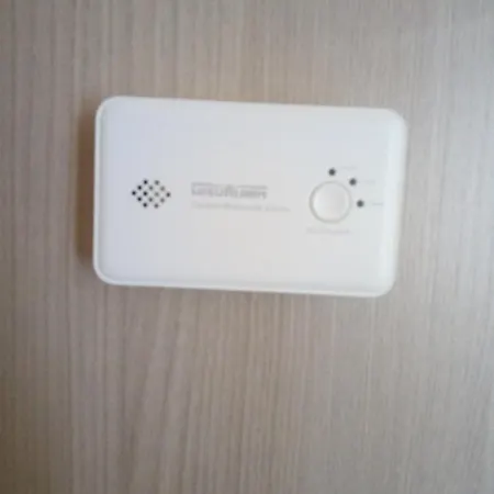 Apartament Luminoso Con Terrazza......c.u......q2483 *