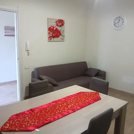 Apartment Luminoso Con Terrazza......c.u......q2483