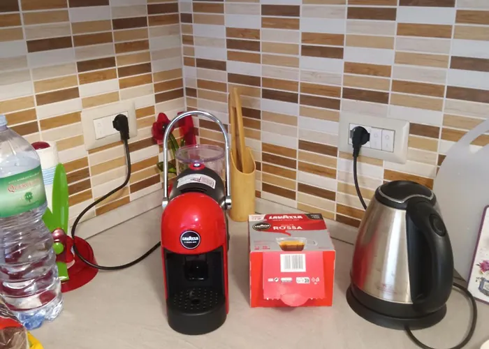 アパート Luminoso Con Terrazza......c.u......q2483