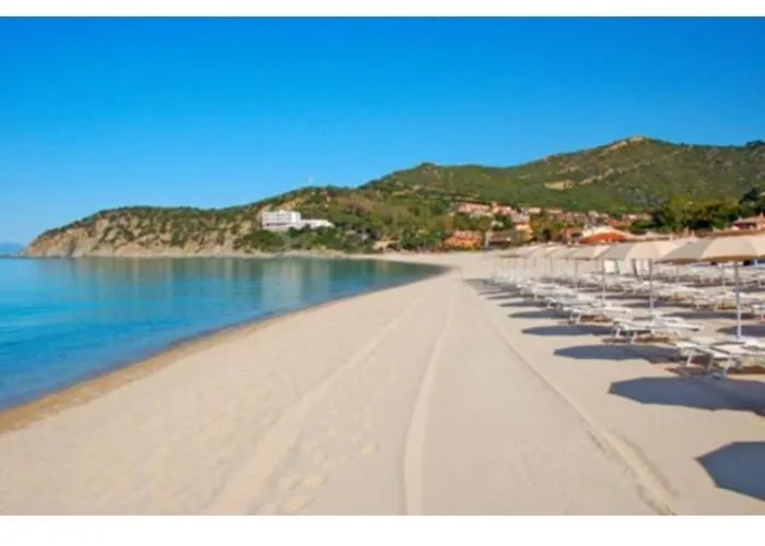 Luminoso Con Terrazza......c.u......q2483 * Sìnnai